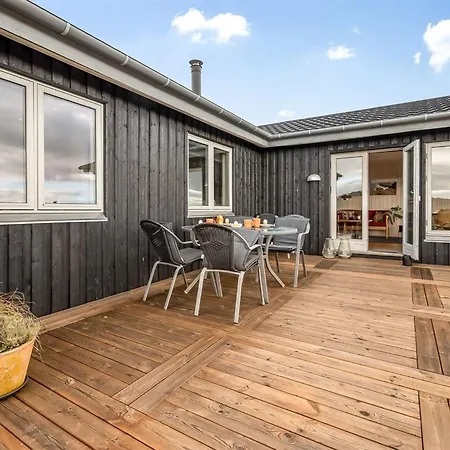 Benite - 600m From The Sea By Interhome